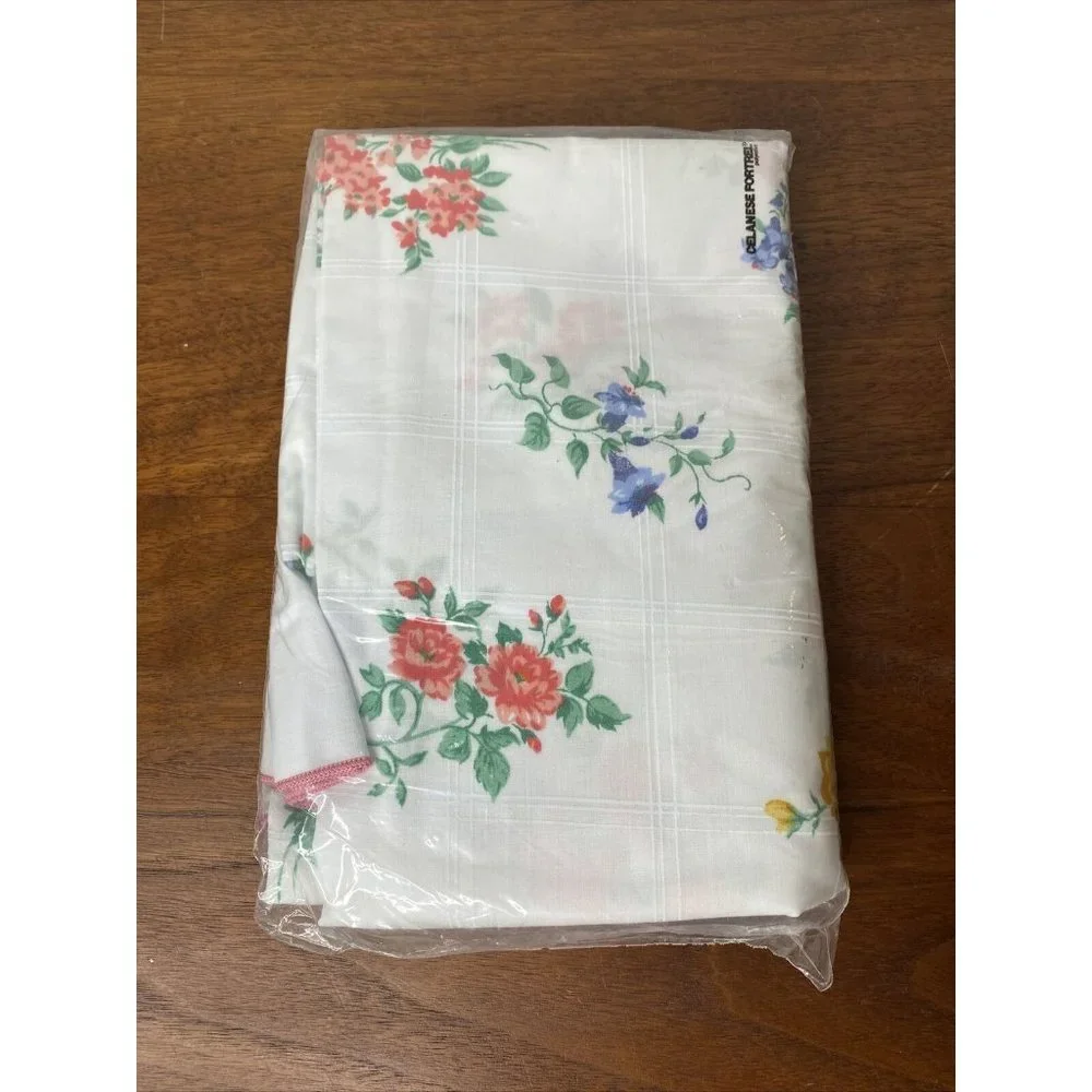 Vintage Cannon Royal Famly Two Standard Pillowcases New USA Pink Floral Ruffle
